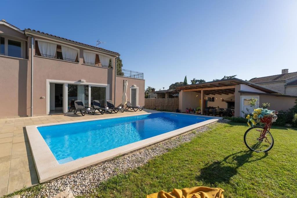 Villa Corinna Kukci Buitenkant foto